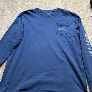 Vineyard vines long sleeve shirt! great condition!